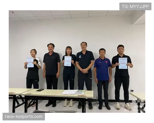 详解篮球比赛中裁判协商判罚流程的具体规则依据与执行步骤